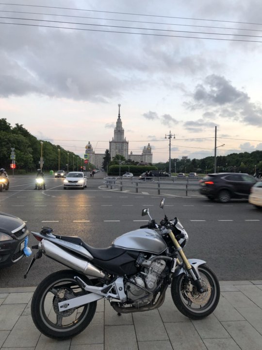Мотопрокат москва. Городской мотоцикл. Прокат мотоциклов в Москве. Аренда мотоцикла в Москве. Мотоциклы в прокат ночью