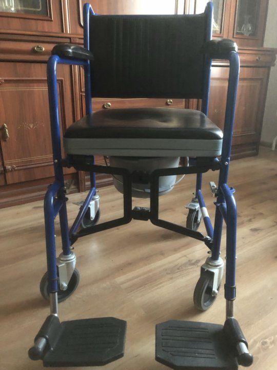 Инвалидное кресло для полных людей