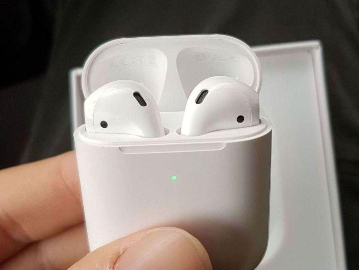 Airpods кейс зарядка. Наушники Air 2 Люкс. AIRPODS ew26. Реплика AIRPODS 3 C WB. AIRPODS Max ,TKS.