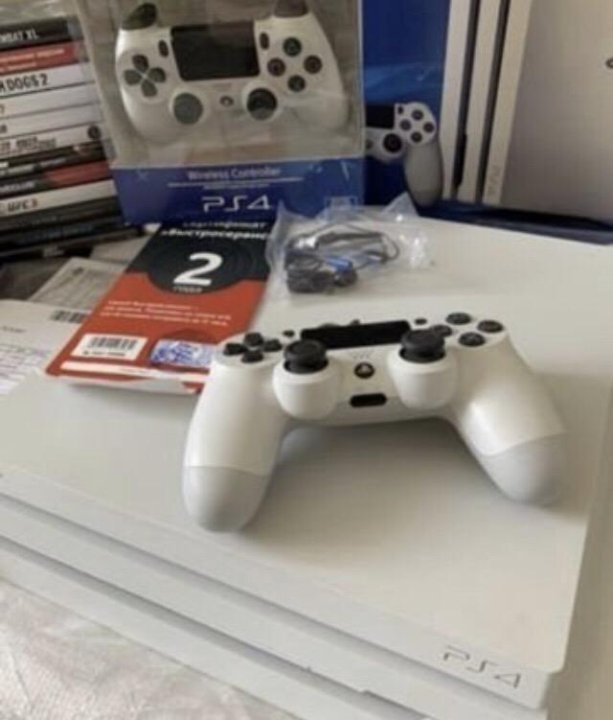 Ps4 Slim White. Ps4 Slim белая.