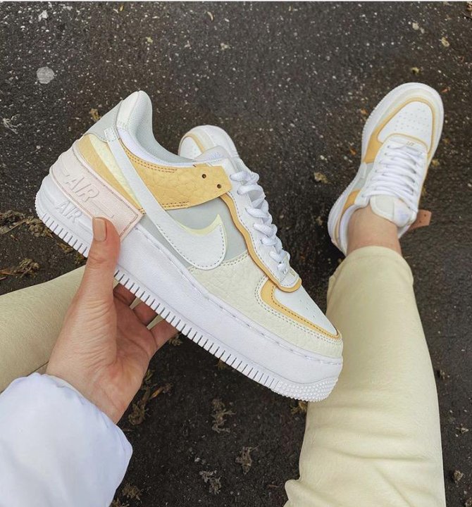nike air force yellow white