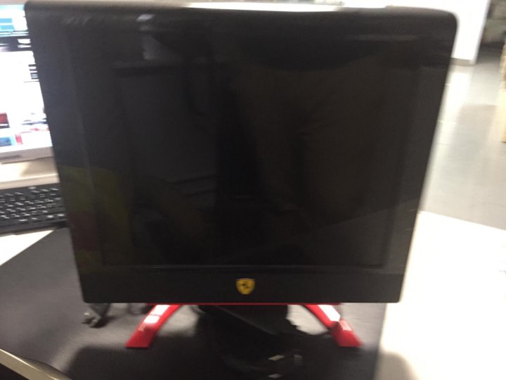 Монитор acer ferrari f20 не включается