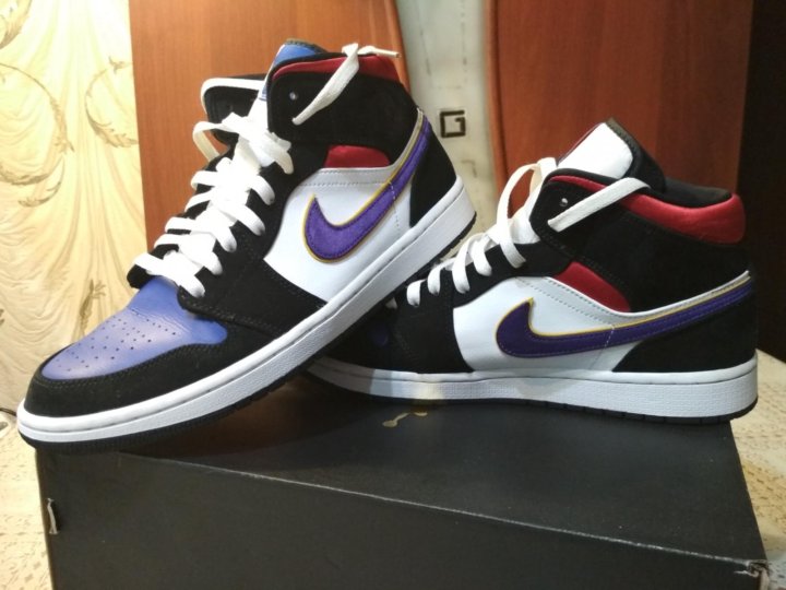 Air jordan 1 mid se black field purple white hotsell