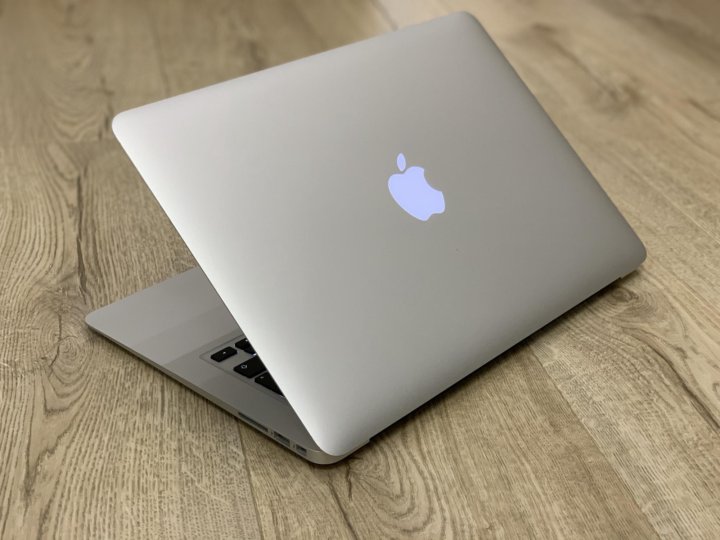 Топ macbook. Макбук Ростест. Custom MACBOOK.