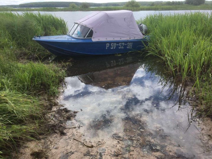 Ока 4 класс. Лодка Ока 4. Моторная лодка Ока. Ока 4 лодка характеристики. Лодка Ока-4 технические характеристики.