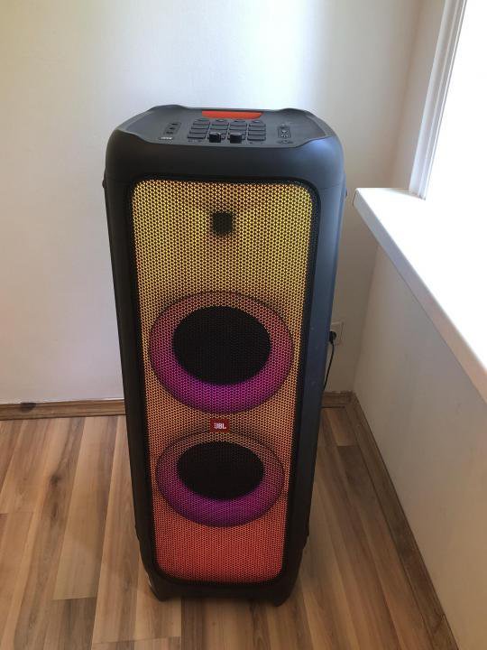 Jbl box 1000. Колонка JBL PARTYBOX 1000. JBL PARTYBOX 1000 1100 Вт. JBL колонка большая Party Box 1000. JBL PARTYBOX 10000.