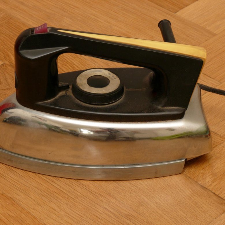 электрический утюг 1940 года. день рождения электрического утюга. какое количество теплоты выделится за 5 минут. за какое время электрический утюг выделит 400. за какое время электрический утюг выделит 400.