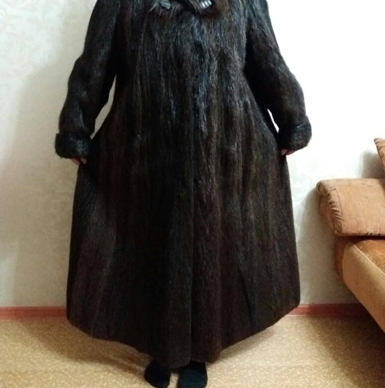 Шуба нутриевая, цельная, длинная в Красноярске