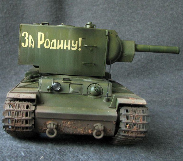 Кв 44 танк игрушка. Танк кв 2 игрушка. Модель танка кв 44. Кв 2 модель. Модель танка кв 2.