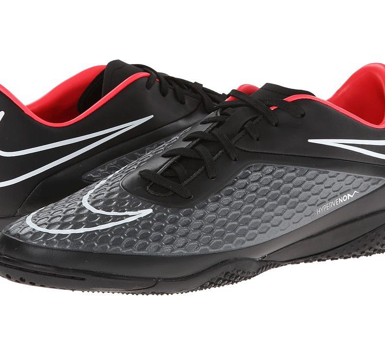 Найки мини. Nike Hypervenom черные. Сороконожки найк Hypervenom. Nike Hypervenom черные шиповки. Nike Hypervenom Phelon черные.