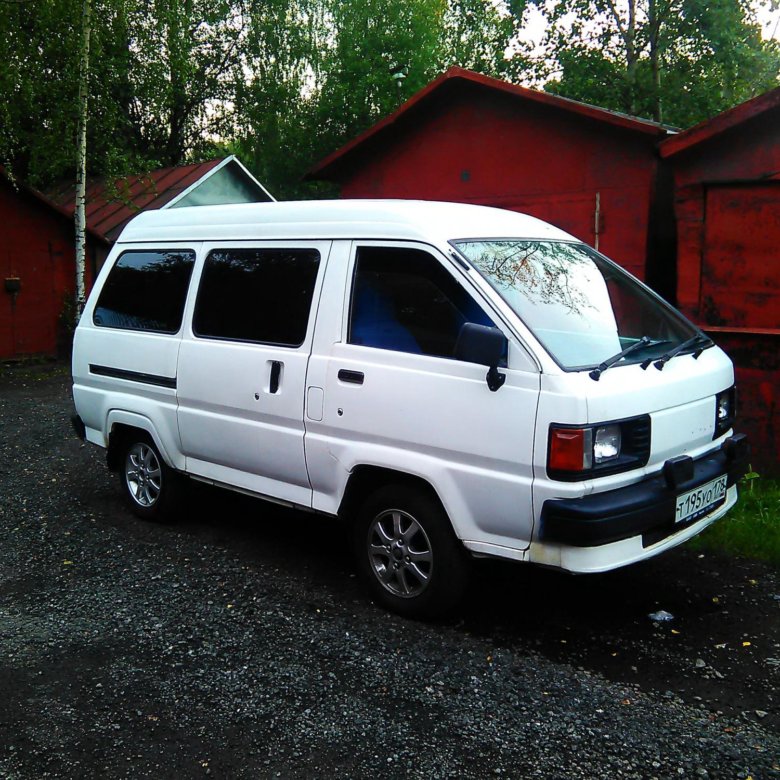 Toyota lite ace. Toyota Lite Ace 1989. Toyota Lite Ace 3. Тойота лит айс 1989. Тойота Таун айс 1989 Ван.