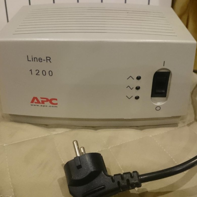 Apc line interactive. APC line-r 1200. APC line-r 1250. Стабилизатор напряжения APC. APC 940-0299.