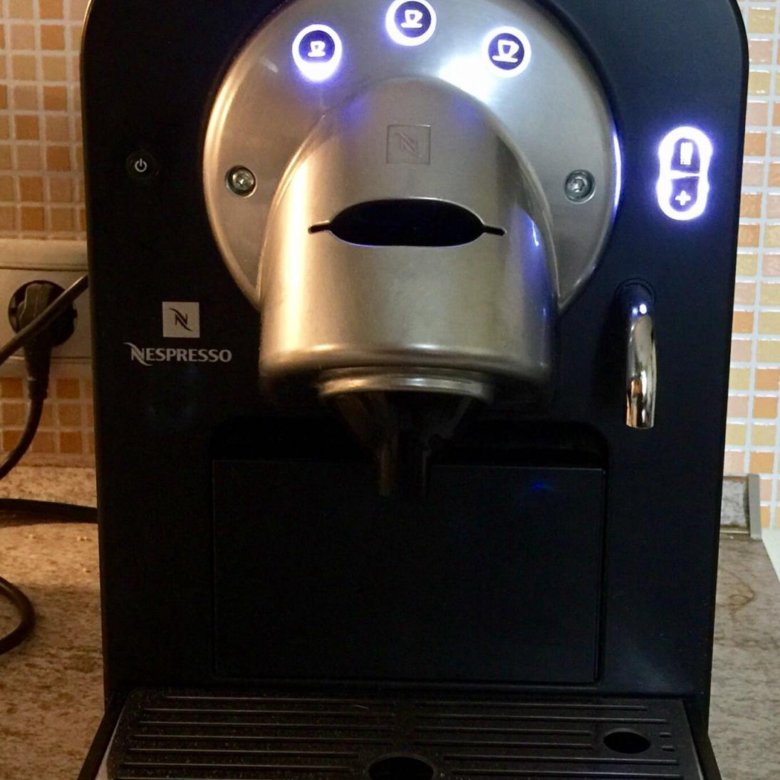 Кофемашина Nespresso Gemini CS 100 PRO 