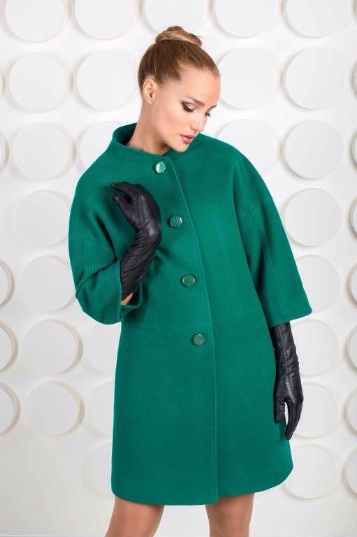 Дамское пальто 5 букв. Зеленое пальто. Пальто полупальто женские. Пальто женское демисезонное. Зелёное пальто женские.