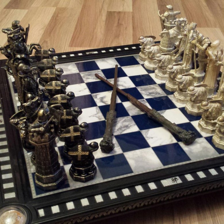 Таинственные шахматные фигуры, переносящие нас в мир Гарри Поттера и его увлекательных событий с философским камнем