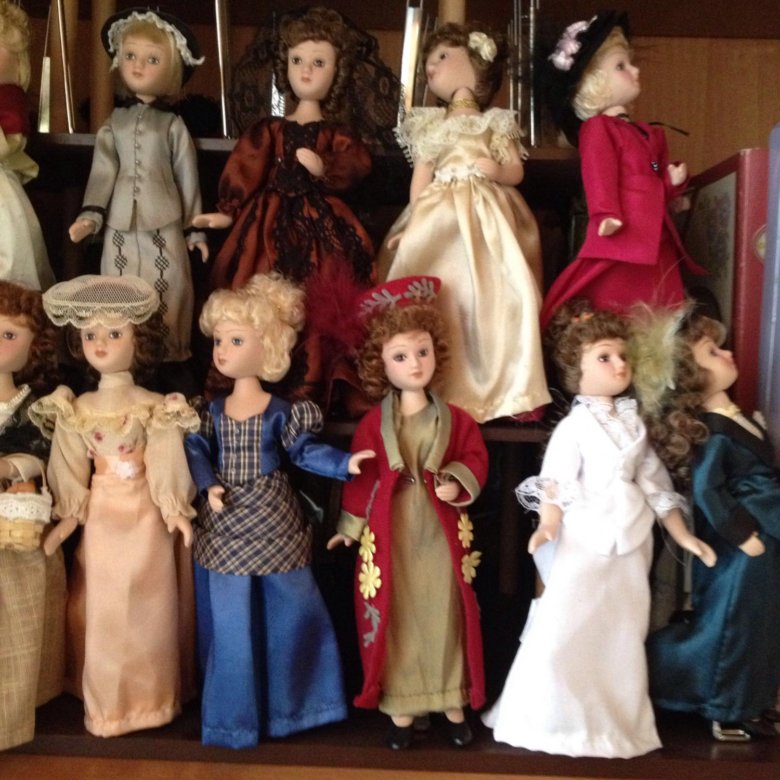 Купить куклы эпох. Куклы разных эпох. Коллекционирование фарфоровых кукол. Фарфор куклы дамы эпохи. Коллекция фарфоровых кукол разных эпох.