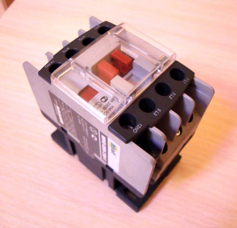 Км 103 9а. Мк-103 контактор. Контактор км-103 25а 220в ас3 1но+1нз dekraft 22118dek. Км-103 dekraft. Км 103 9а.