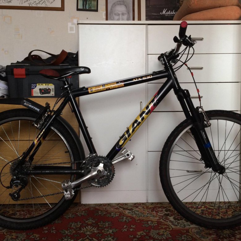 Giant atx 830 mountain sales bike