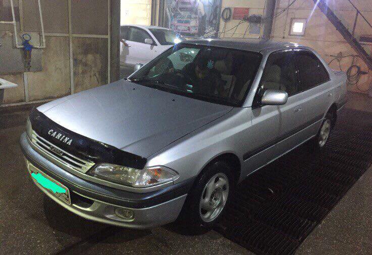 Nissan Carina