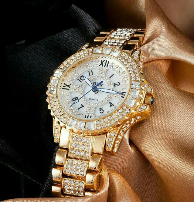 Частные объявления часы. Часы Кристиан диор женские оригинал. Часы Christian Dior золотые. Ролекс часы женские h062. Ролексы Шанель.