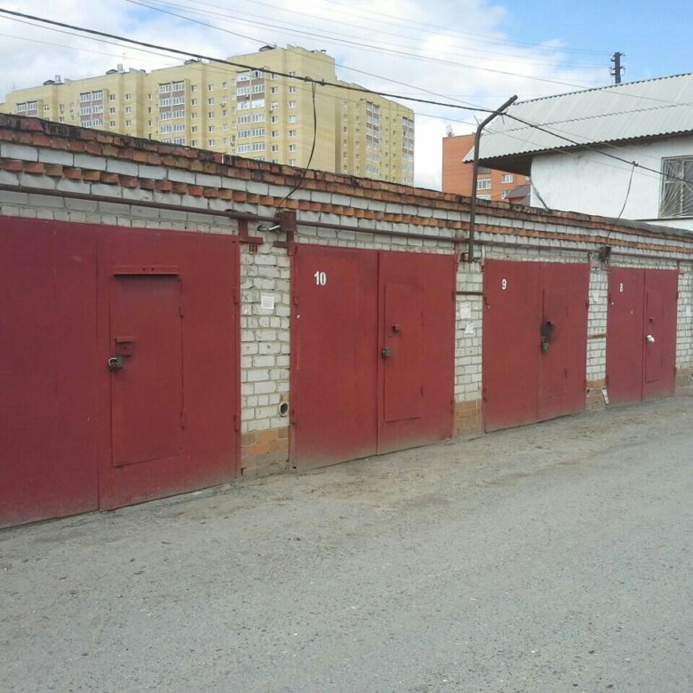 Гараж тюмень. Гараж в Рубине Тюмень. Гаражи в Московском районе. Тюмень гаражный кооператив конструктор. ГК гвоздики ул 9 января 166 гаражи.