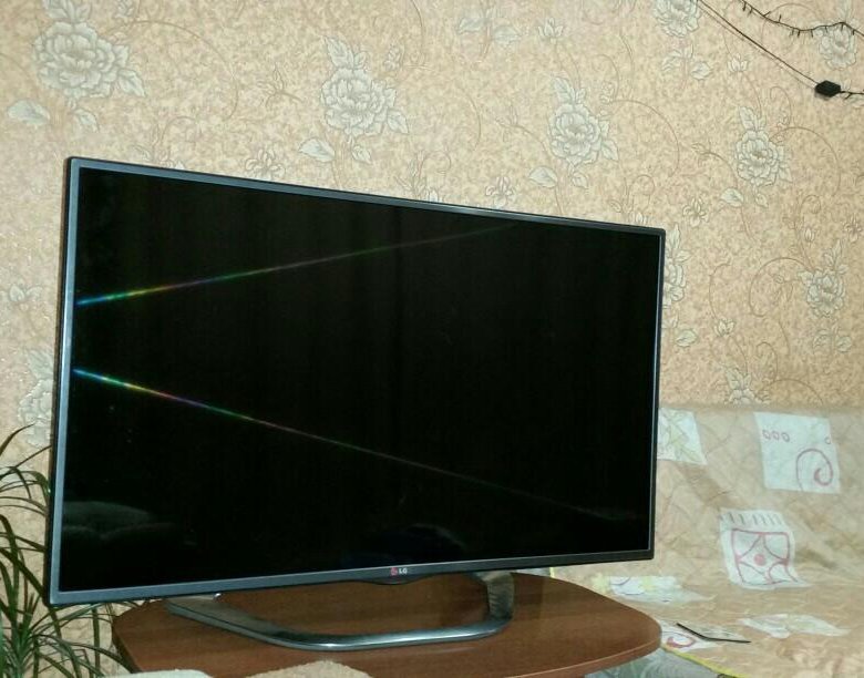 Lg телевизоры 106. Телевизор LG 106 см Smart 3d. LG 106rwpd0w000. Телек LG 106 сантиметров. Телевизоры лдж 106см ЖК 12лет назад.