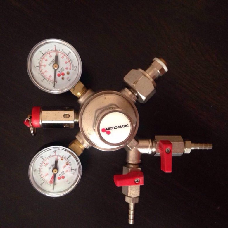 Редуктор micromatic co2. Микро матик головка. Заливочная головка. Micro matic. Микроматик тип f.