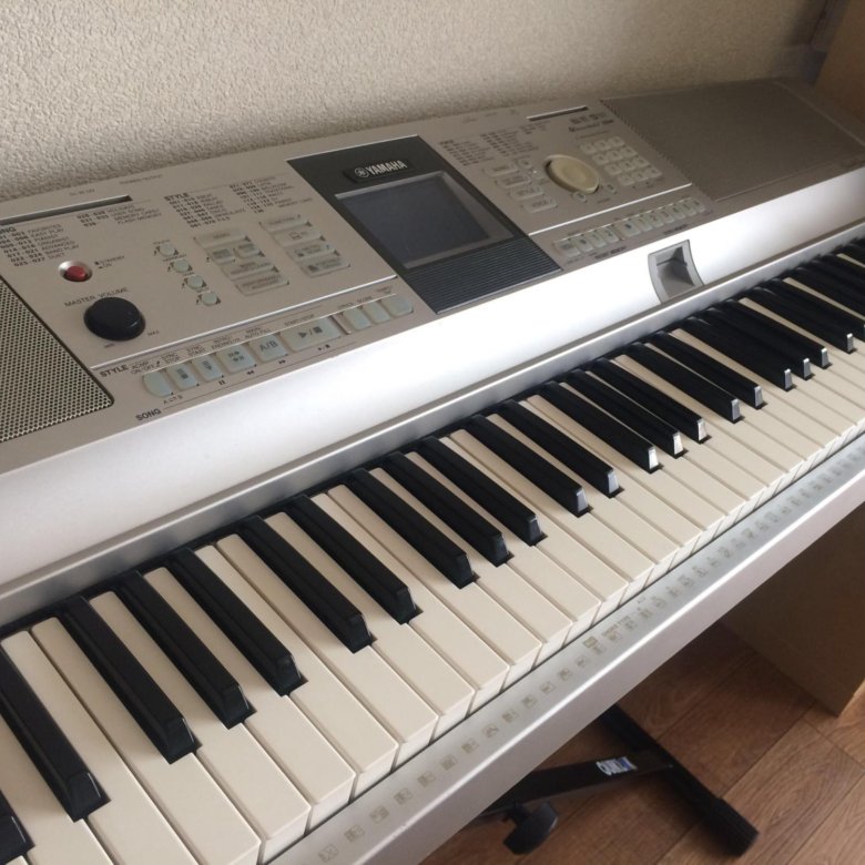 Yamaha portable grand dgx-305. Dgx 650. Dgx 305. Синтезатор ямаха 305. Dgx 305.