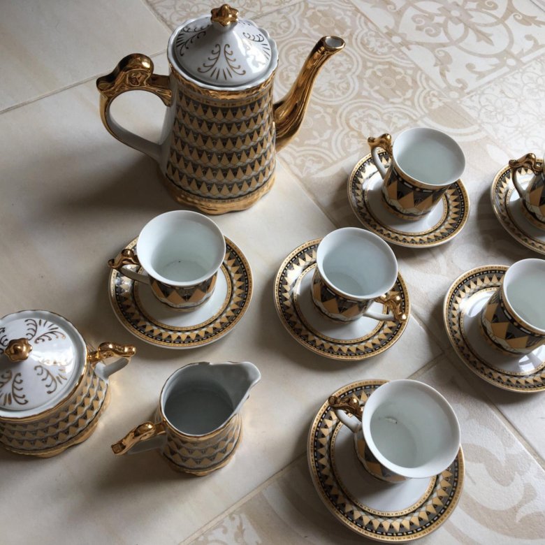 Royal Wessex Porcelain кофейный сервиз. Башкирский фарфор сервиз кофейный. RPR фарфор кофейный сервиз. Чайный сервиз с лепниной.