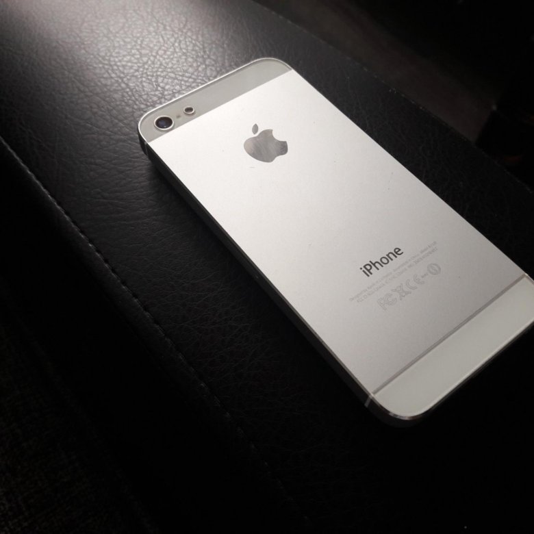 Какой 5 белый. Iphone 5 White. Айфон 5 белый. Американский айфон 12 белый 5g. Айфон 5 белый Одноклассники.