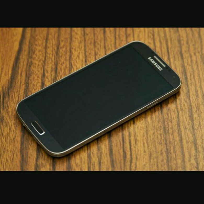 Продается телефон самсунг. Самсунг s4 i9505. galaxy s4 i9505. samsung s4 зелёный.