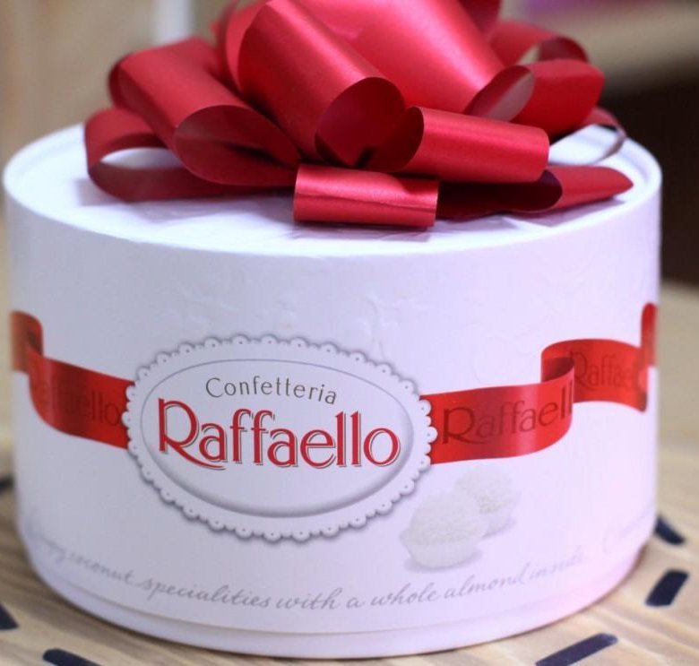 Торт в форме коробки рафаэлло