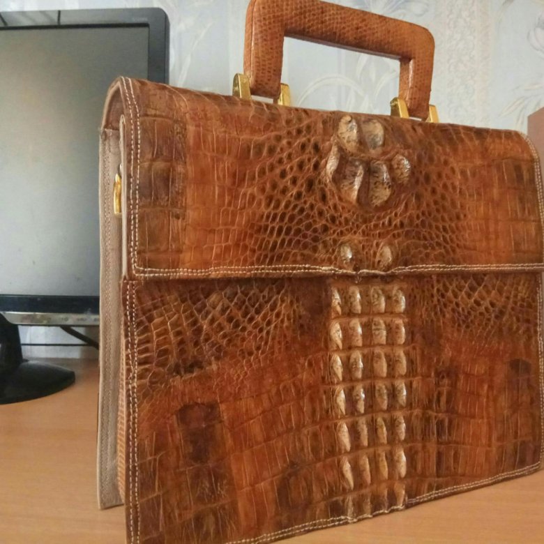помощи финансовой фото сумок из крокодила во вьетнаме же, бутылочка игристого