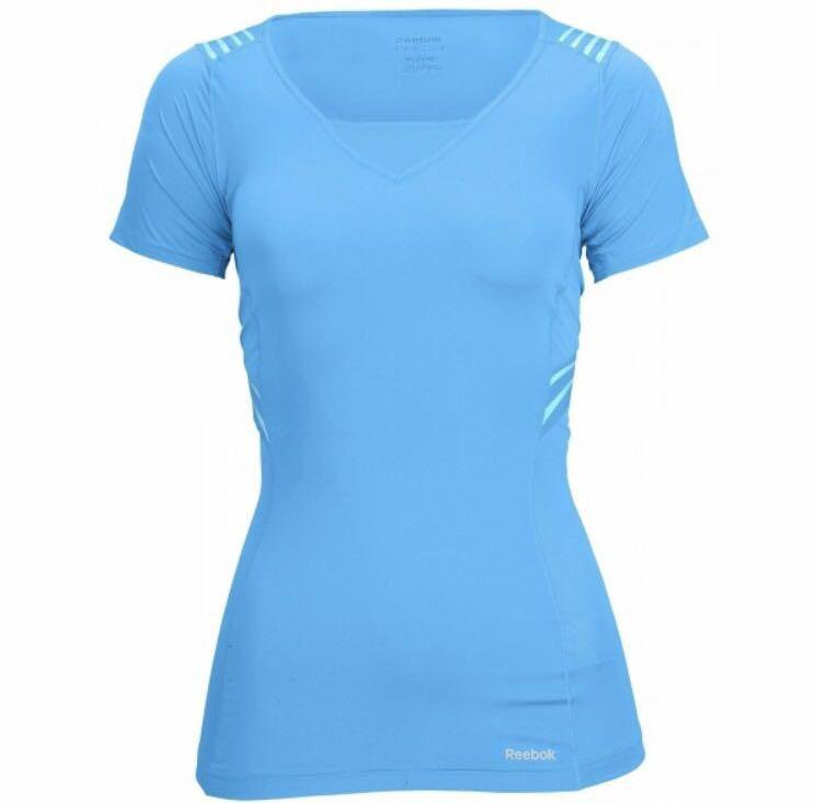 What 2 wear. Reebok easytone футболка. Майка голубая Reebok easytone. Reebok easytone футболка женская. Футболка голубая Reebok easytone.