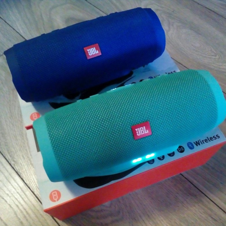 Колонка jbl как отличить оригинал. JBL charge 3 зелёная. JBL charge 3 Green. JBL charge 3 салатовая. JBL колонка зеленая зеленая.