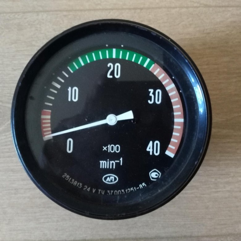 Мтз 80 тахометр электронный. 64229. Тахометр 3601. Тахометр 24. Паз 4234 дизельный тахометр.