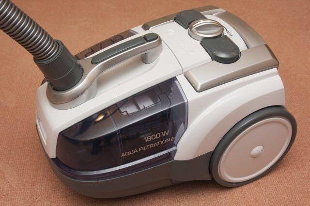 Пылесос витек с аквафильтром 1833. Пылесос витек 1800w с аквафильтром. Пылесос витек с аквафильтром 1800. Пылесос витек 8100 с аквафильтром. Пылесос vitek vt-1833.