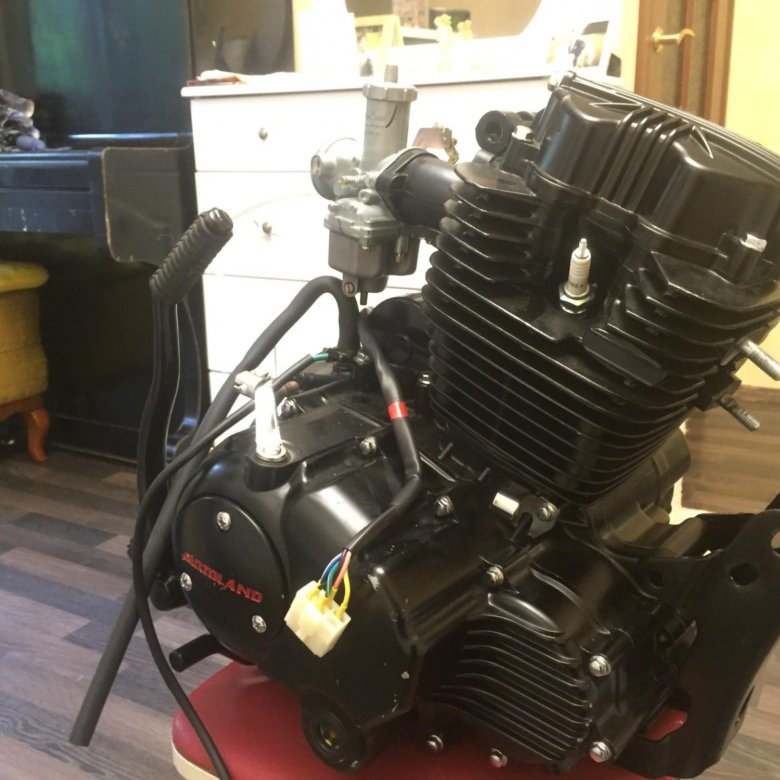 Трицикл хелпер 250 двигатель 168 fmm. 200 кубовый мотор. Хонда 200 кубов мотор. Двигатели на мотоциклы 200 кубов. Cg200.