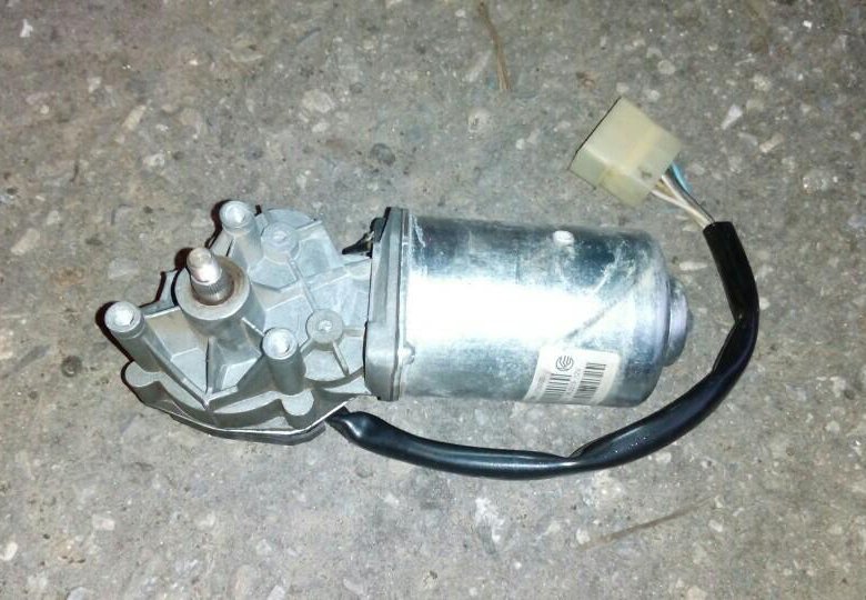 Двигатель стеклоочистителя ваз 2110. Мотор дворников 2112. Мотор стеклоочистителя 2110. Моторедуктор стеклоочистителя 2110. Мотор дворников 2112.