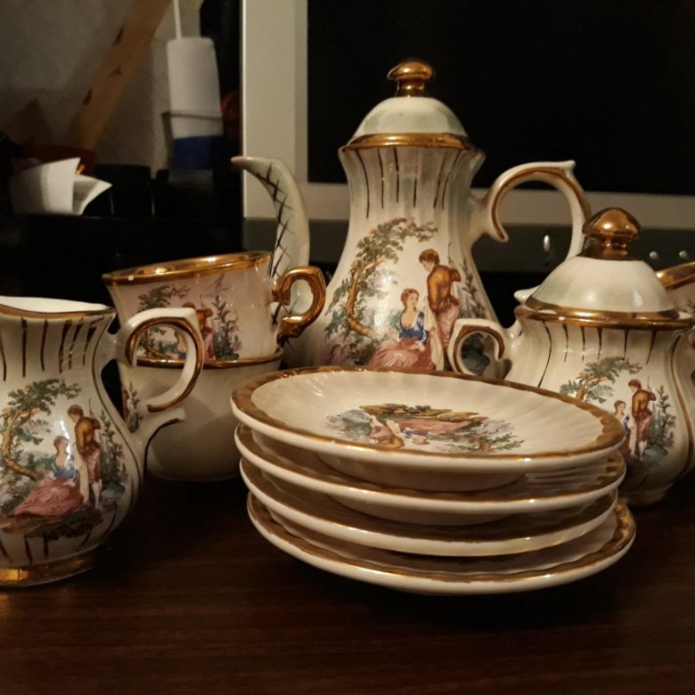 сервизы объявления. чайный сервиз хутченройтер.