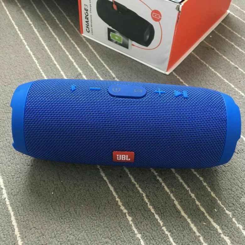 Средняя колонка. JBL колонка за 40000. Колонка JBL средняя. Длинная колонка за 3999 рублей. Синяя водонепроницаемая ДЖБЛ маленький коробочка.