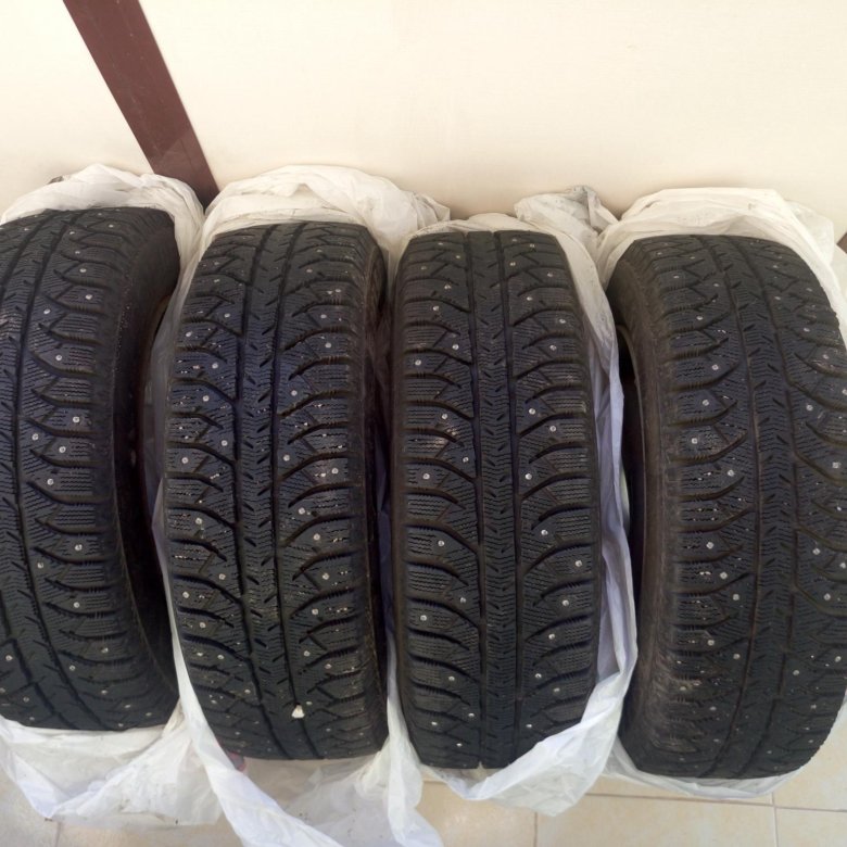 Шины бриджстоун айс крузер. Bridgestone Ice Cruiser 7000. Ice Cruiser 7000 185/65 r15. Bridgestone Ice Cruiser 7000s 185/65 r15. Бриджстоун айс Крузер 7000.