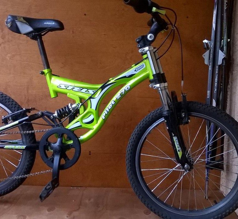 Стелс пилот 270 желтый. Pilot 270. Стелс пилот 270 оранжевый. Pilot 270. Велосипед stels pilot-270 20".