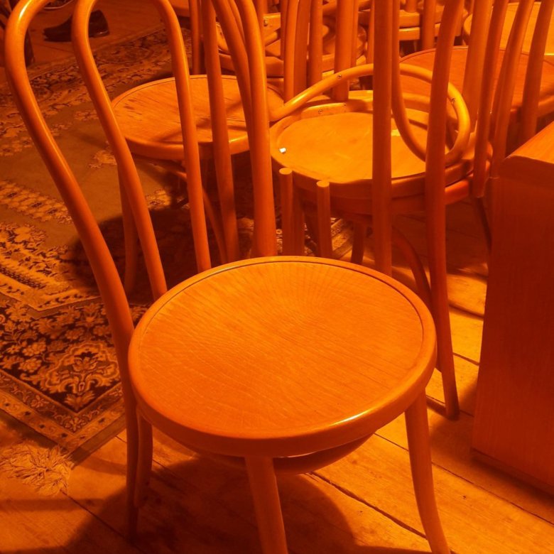 Куплю б у кафе. Столы и стулья для кафе. Стул кафе. Staropramen стулья для кафе. Стулья для кафе и ресторанов б/у.