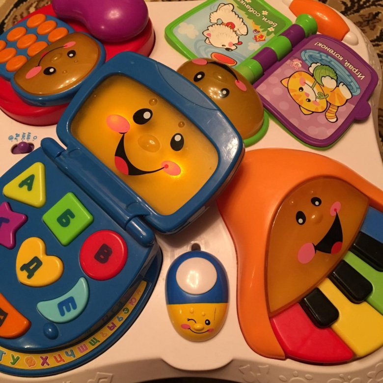 Развивающий столик fisher price жираф