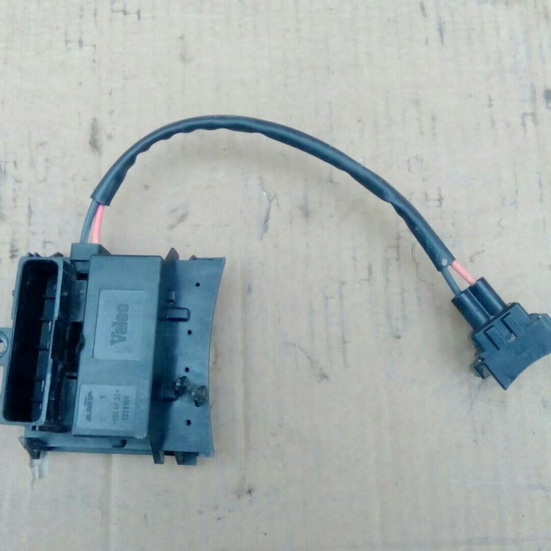 Блок управления вентилятором опель вектра. 1379131 valeo. Блок управления вентилятором опель вектра. Vectra c поменять блок управления вентилятора. Opel vectra c 2007 реле вентилятора.