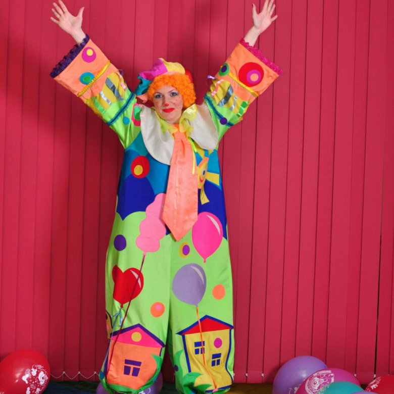 Клоуны цена. Костюм клоуна. Костюмы клоунов фестиваль. Костюм спектакль клоун. Костюм клоуна на взрослого своими руками.