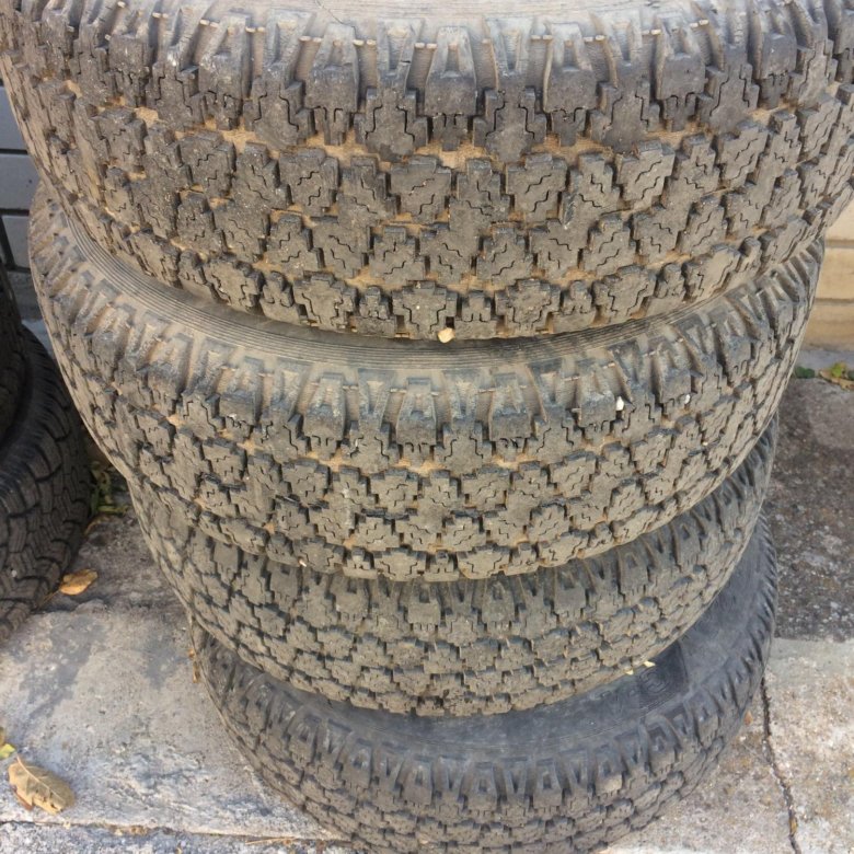 Шины 205 70 r14 зимние. Резина 205 r14. 205/70 r14. Алтайшина ид 220. Колёса волга 205,70,14.