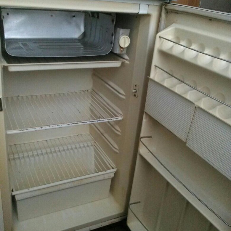 Авито смоленск частные объявления. Холодильник Смоленск 510 КШ 140. Холодильник Смоленск однокамерный. Смоленск 2м холодильник. Холодильник Смоленск 414.