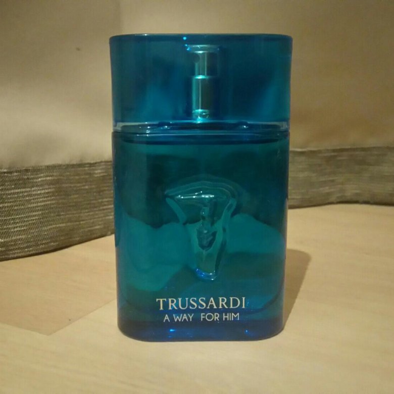 Труссарди мужская вода. Trussardi a way for him. Туалетная вода Trussardi a way for him. Trussardi 2018 for him. Дезодорант Труссарди мужской.